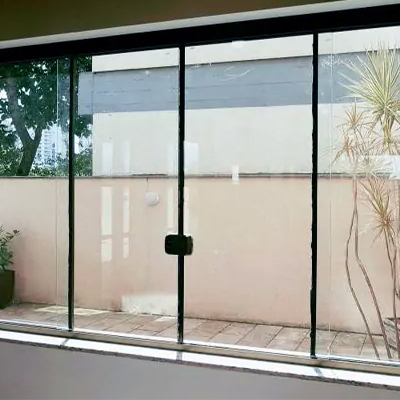 Vidraçaria em São Paulo - Especialistas em Vidros Temperados e Espelhos Sob Medida